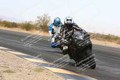 media/Apr-10-2022-SoCal Trackdays (Sun) [[f104b12566]]/Turn 3 Inside (1150am)/